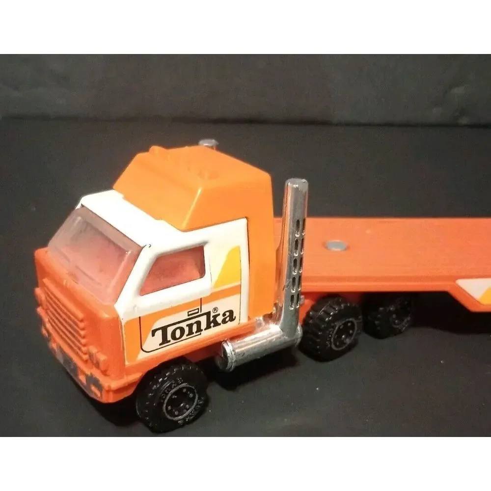 VINTAGE 1981 Tonka Truck - Car Transporter With Trailer Collectible Truck Orange